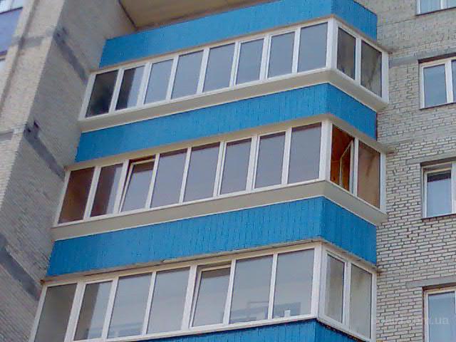 Киев.  Балкон, окна, вынос, крыша, остекление.  Фото. продам.