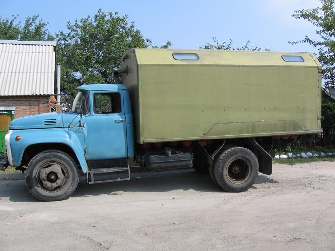 куплю зил-131 с фургоном.