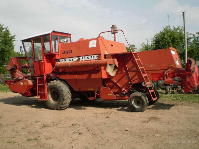 1-kombajn-zernozbiralnij-massey-ferguson-440.JPG